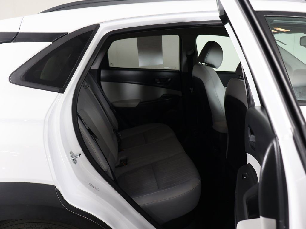 Used 2023 Hyundai Kona SEL image 30