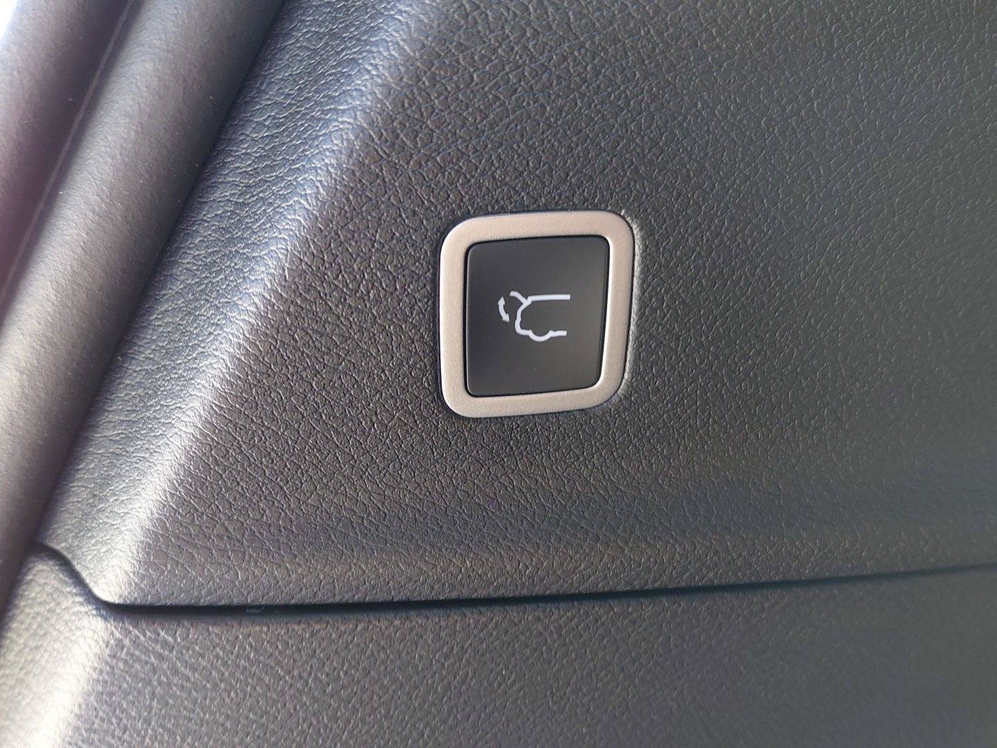 New 2026 Chrysler Pacifica Select AWD/4WD image 26