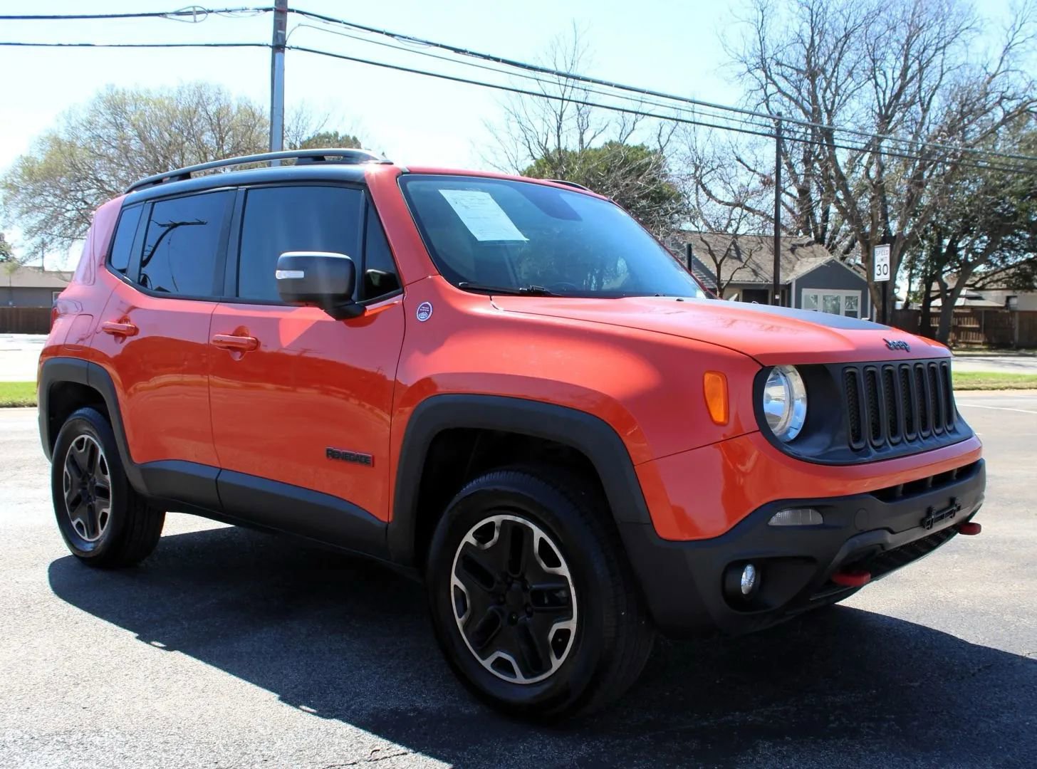 Used 2016 Jeep Renegade Trailhawk AWD/4WD image 3