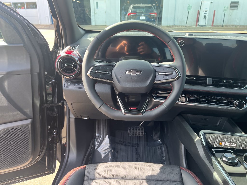 New 2027 Chevrolet Equinox RS w/ Convenience Package III AWD/4WD image 13