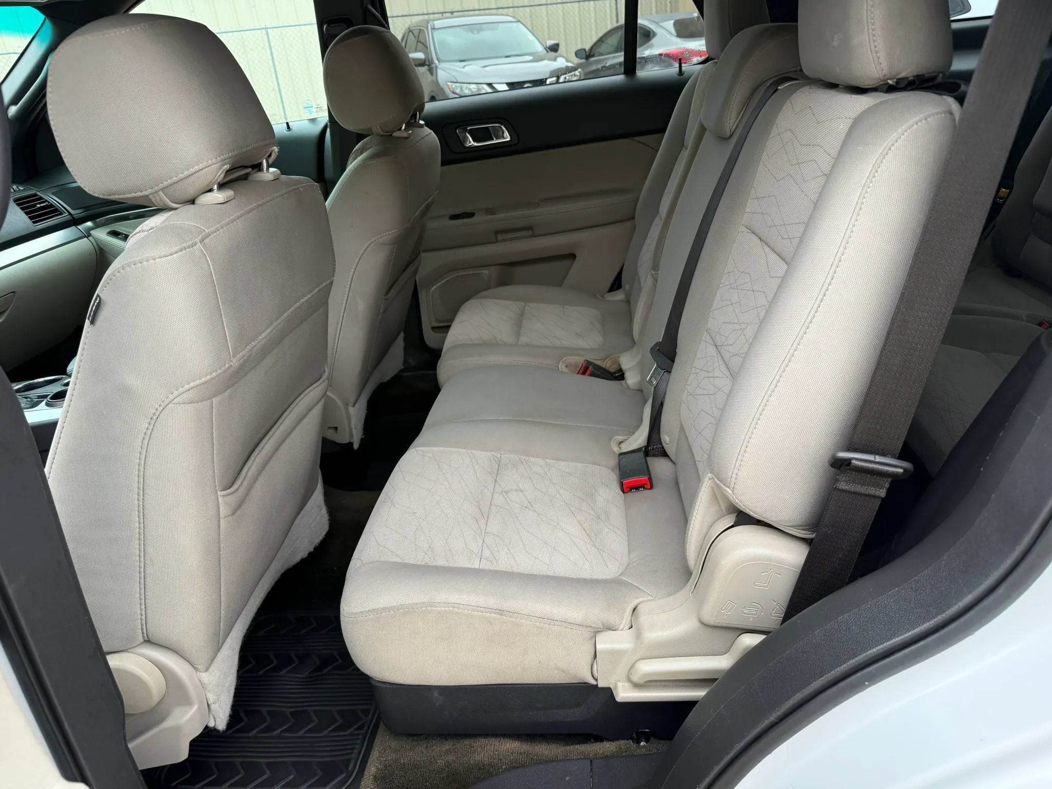 Used 2013 Ford Explorer FWD image 20
