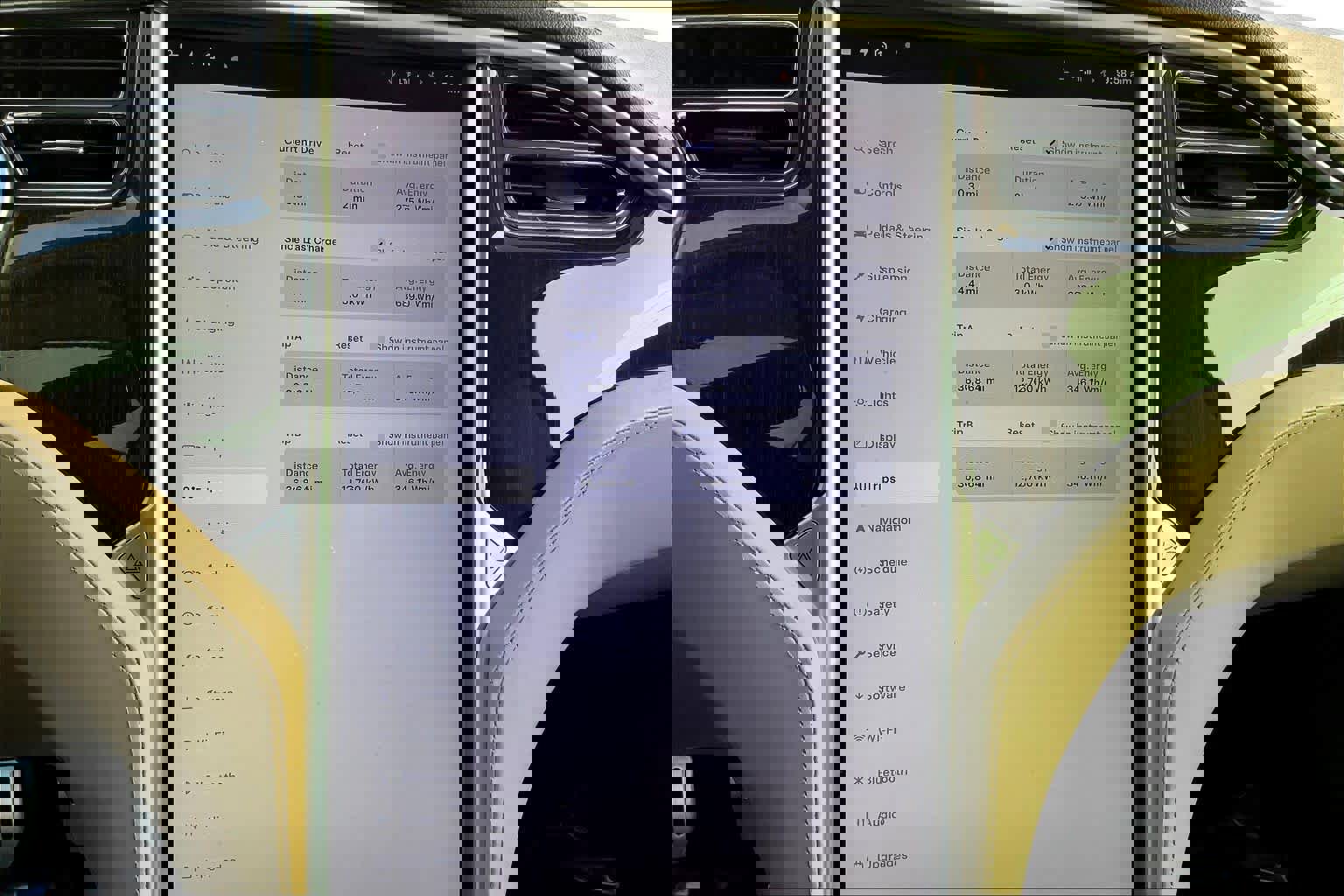 Used 2013 Tesla Model S Performance image 24