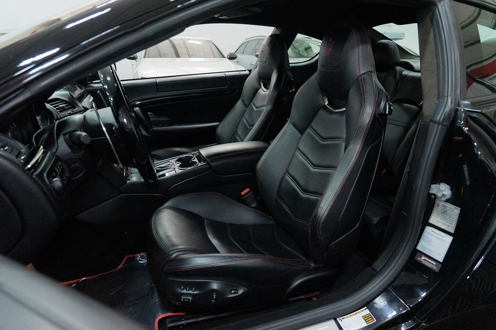 Used 2014 Maserati GranTurismo Sport RWD image 20