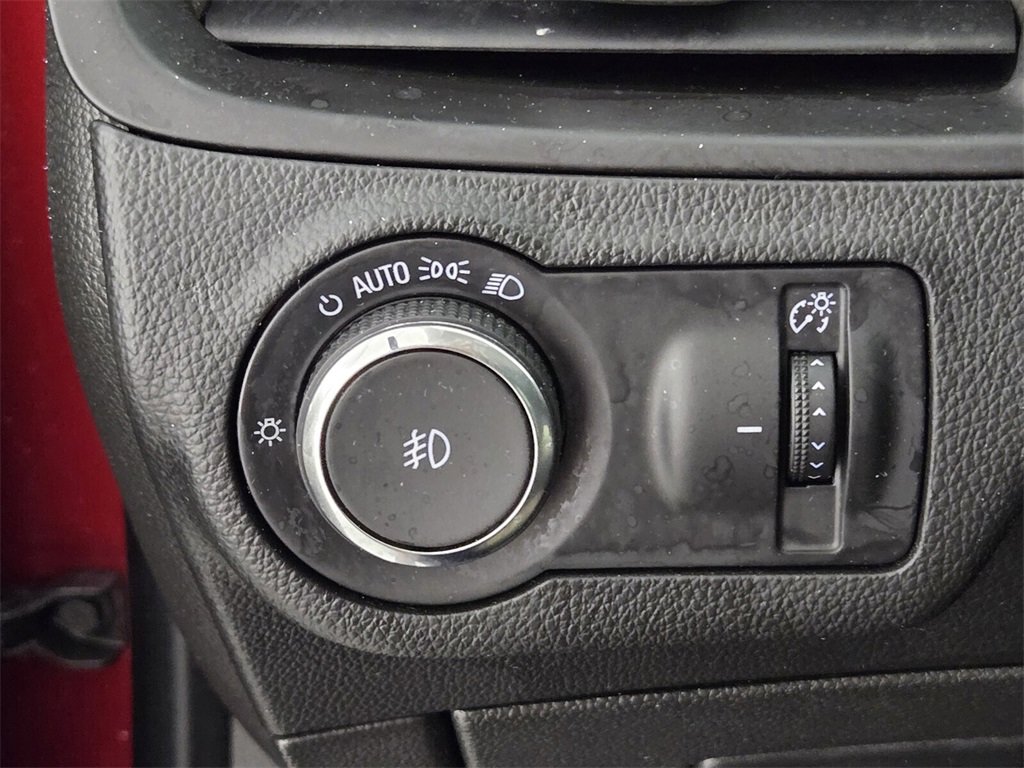 Used 2020 Buick Envision Essence image 23