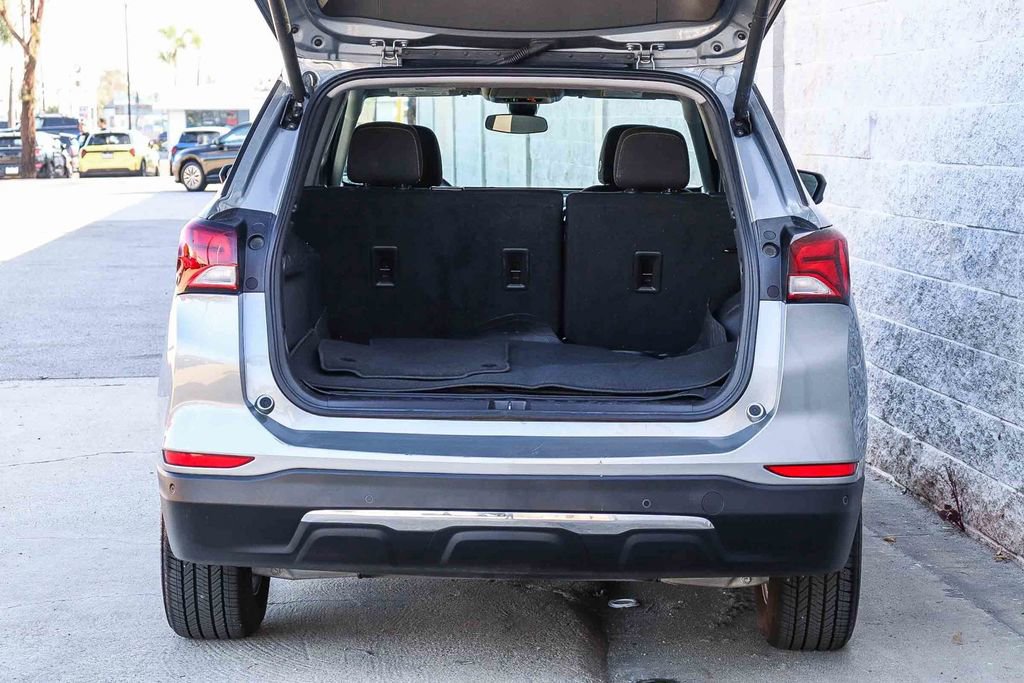 Used 2024 Chevrolet Equinox LT image 31