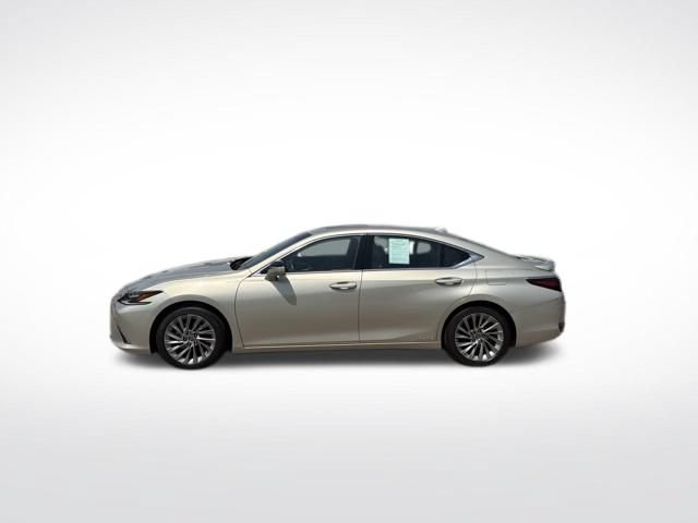 Used 2022 Lexus ES 300h Ultra Luxury w/ Accessory Package 2 FWD image 6