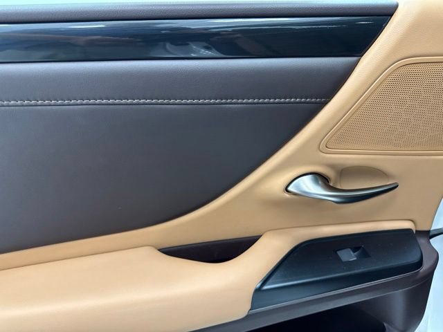 Used 2020 Lexus ES 350 w/ Accessory Package 2 FWD image 25