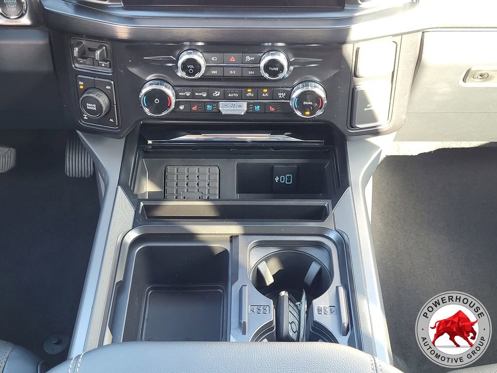 New 2026 Ford F250 Lariat w/ Black Appearance Package image 22