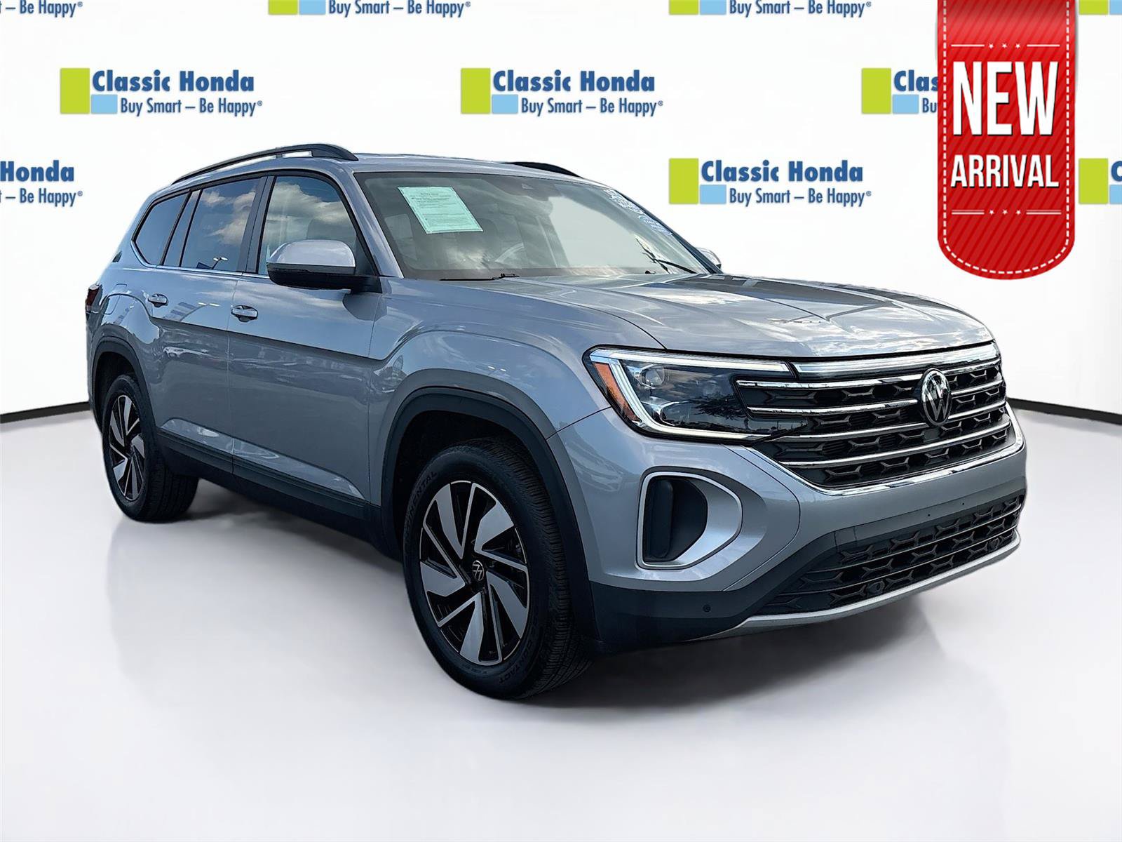 Used 2025 Volkswagen Atlas SE FWD video 1