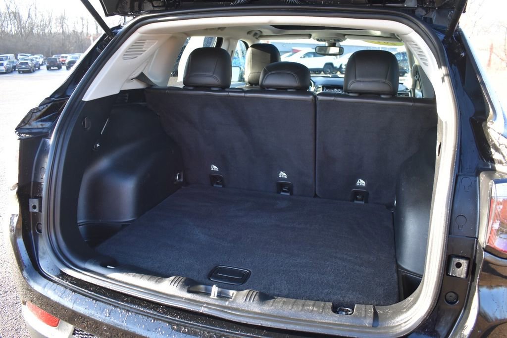 Used 2018 Jeep Compass Limited w/ Navigation Group image 21