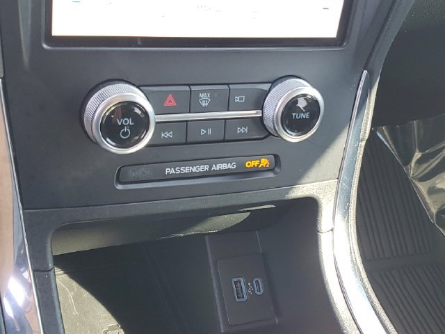 Used 2024 Ford Edge Titanium w/ Equipment Group 301A AWD/4WD image 27