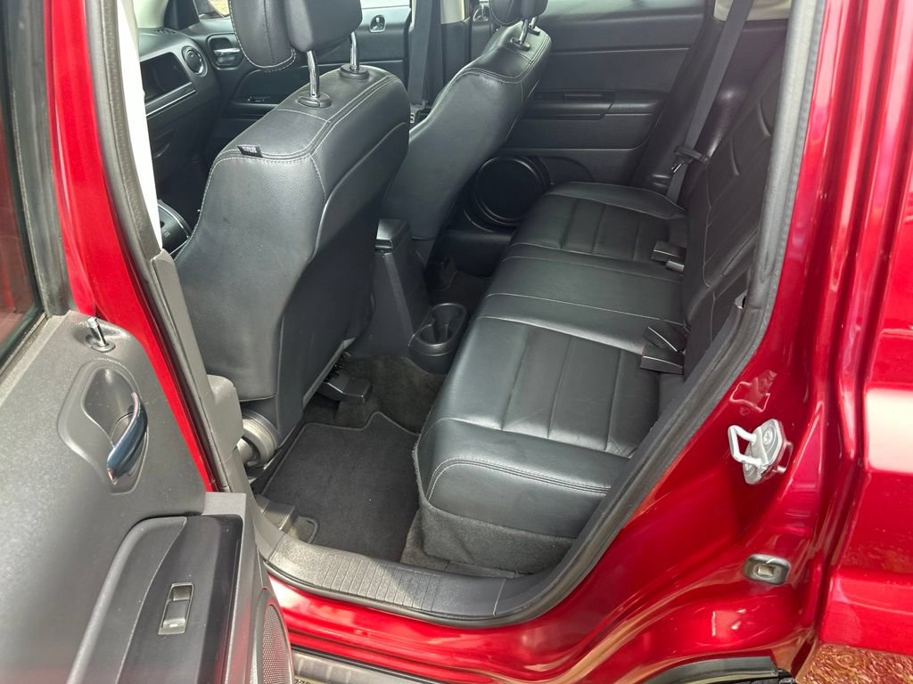 Used 2016 Jeep Patriot High Altitude AWD/4WD image 17