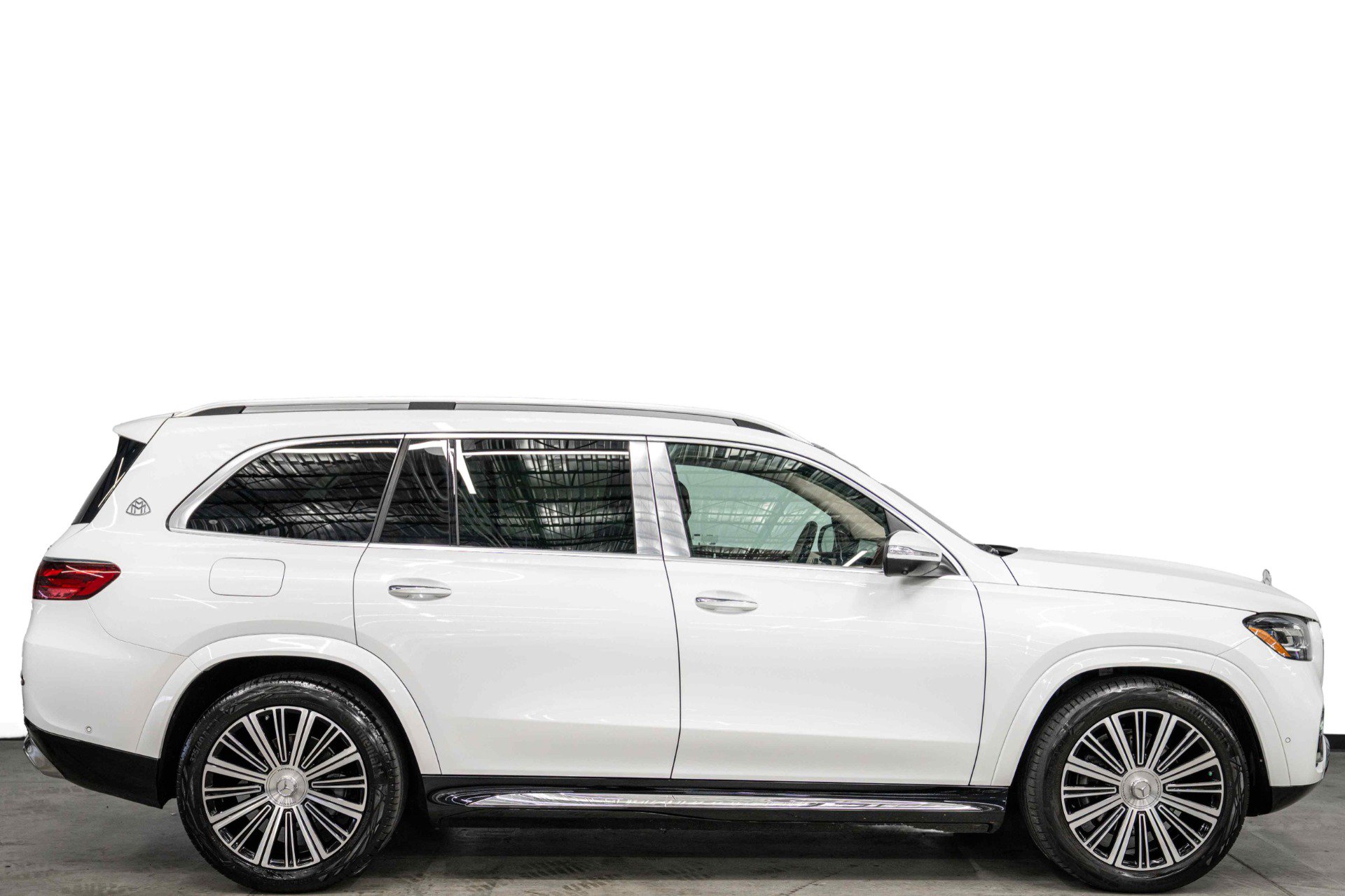 Used 2026 Mercedes-Benz Maybach GLS 600 4MATIC image 2