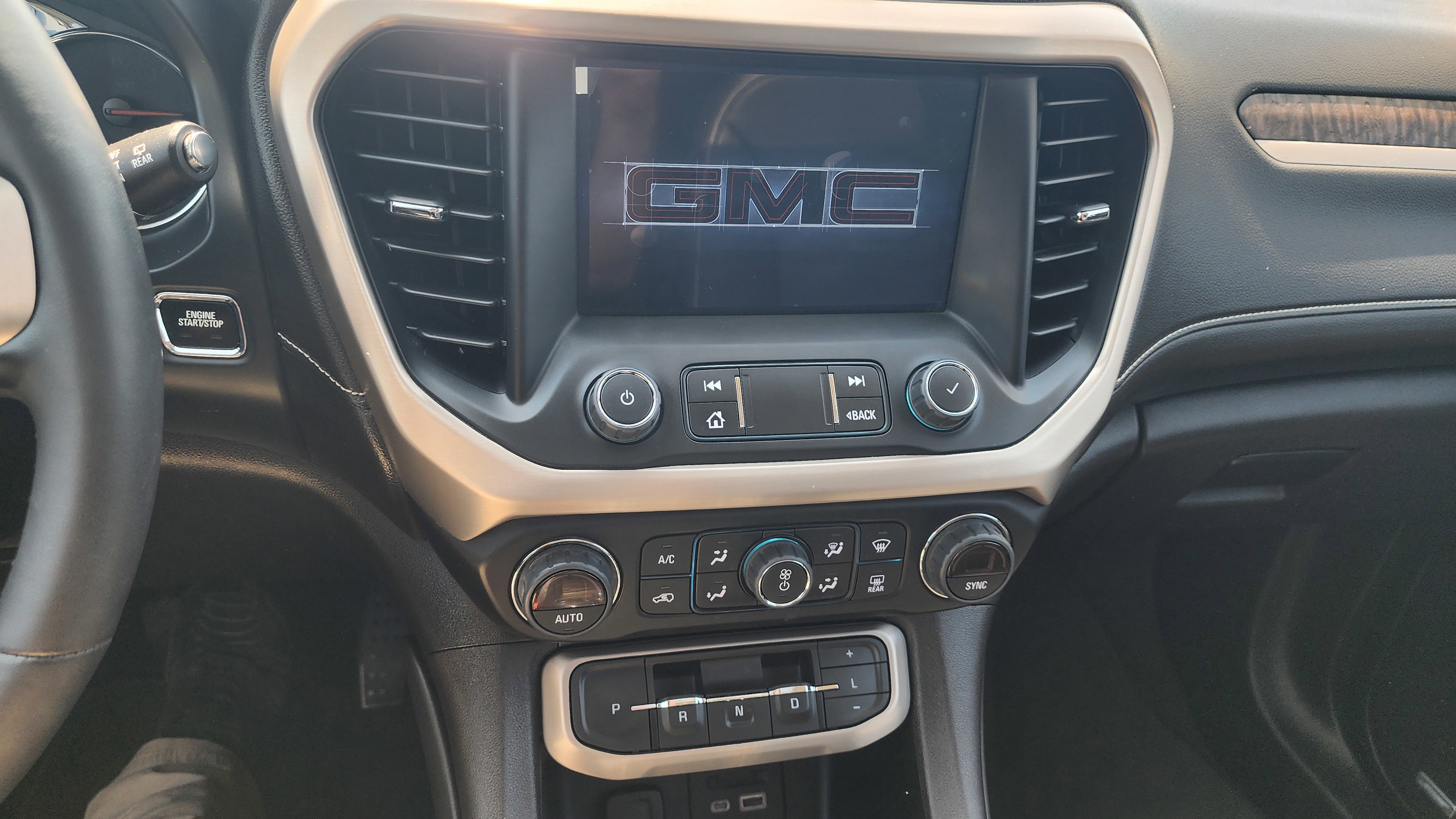 Used 2023 GMC Acadia Denali w/ Denali Technology Package AWD/4WD image 13