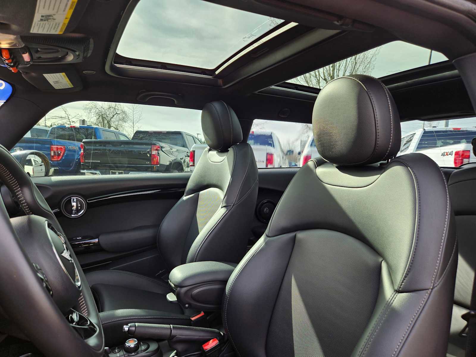 Used 2016 MINI Cooper S image 23