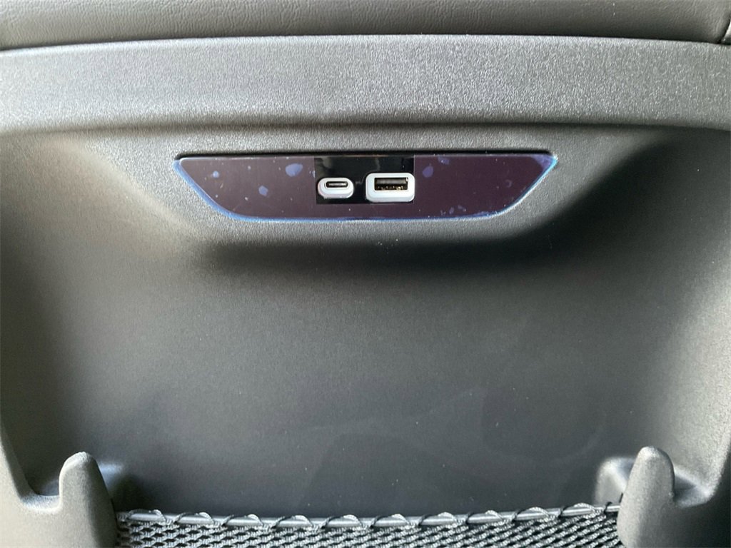 New 2026 Chrysler Pacifica Select w/ S Appearance Package image 22