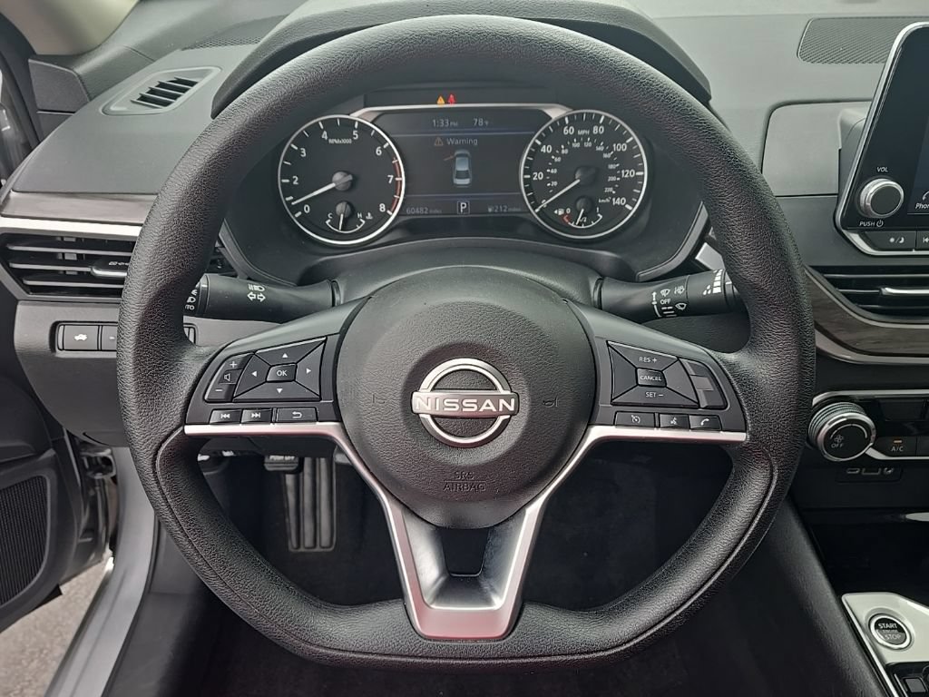 Used 2024 Nissan Altima 2.5 SV FWD image 15
