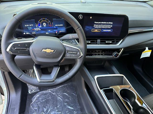 New 2025 Chevrolet Equinox LT image 8
