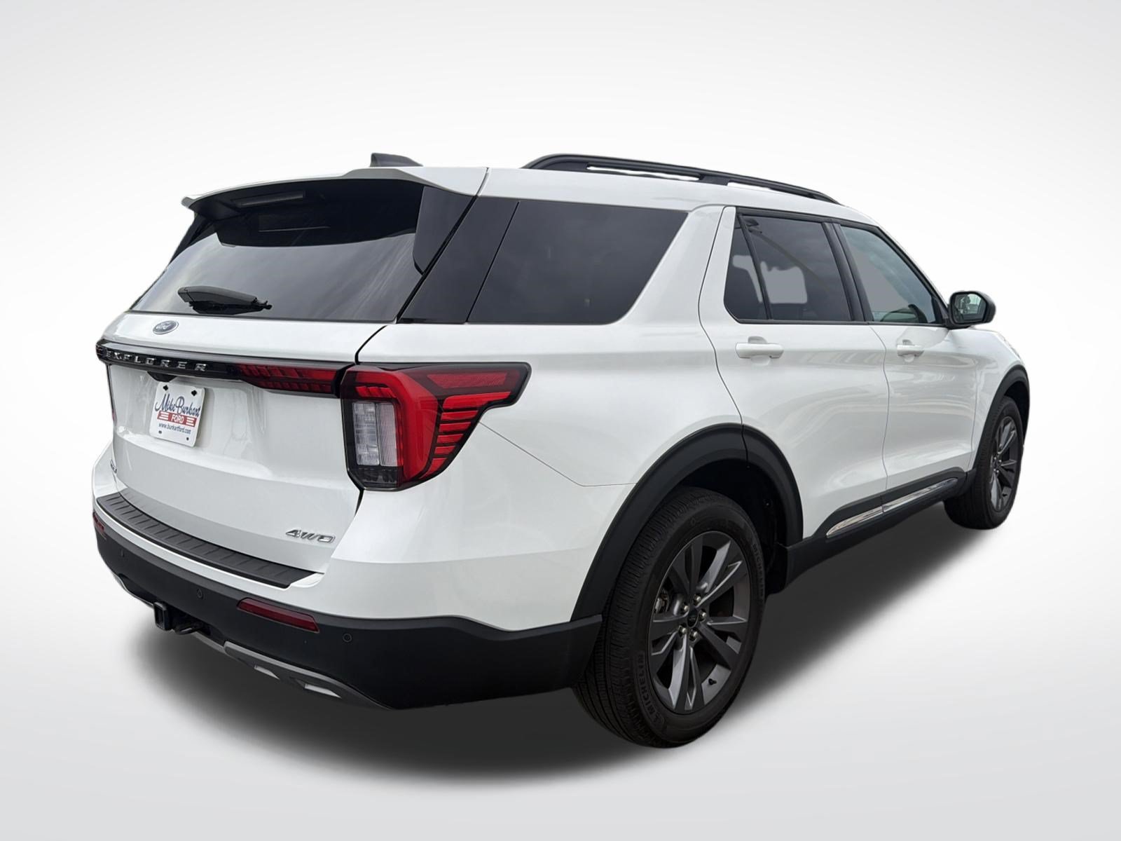 Used 2025 Ford Explorer Active w/ Active Comfort Package AWD/4WD image 8