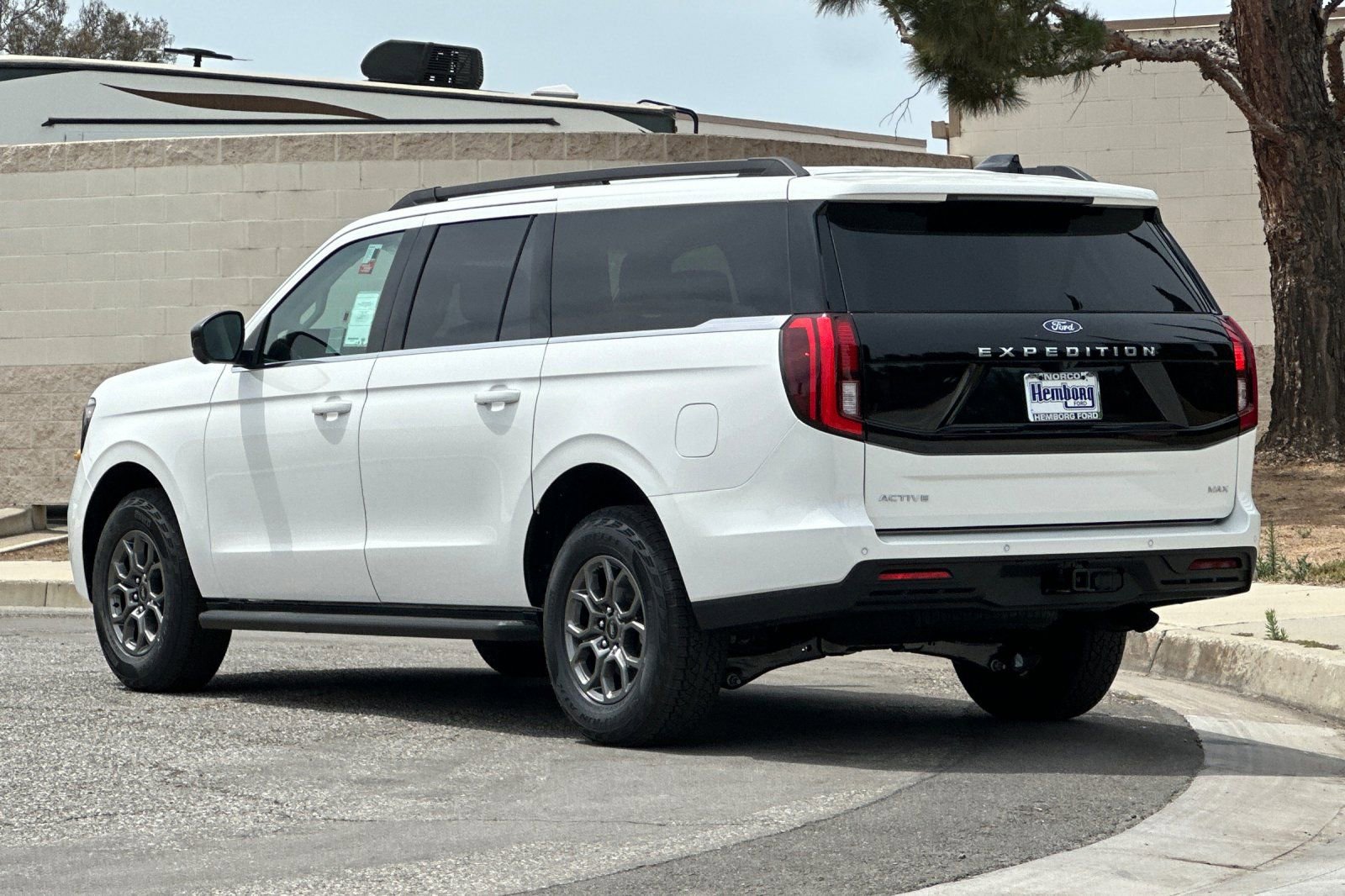 New 2026 Ford Expedition Max Active image 6