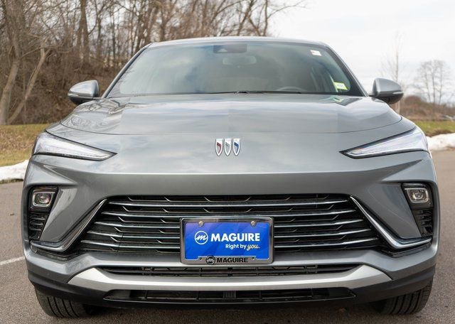 Used 2025 Buick Envista Preferred w/ Convenience I Package FWD image 3