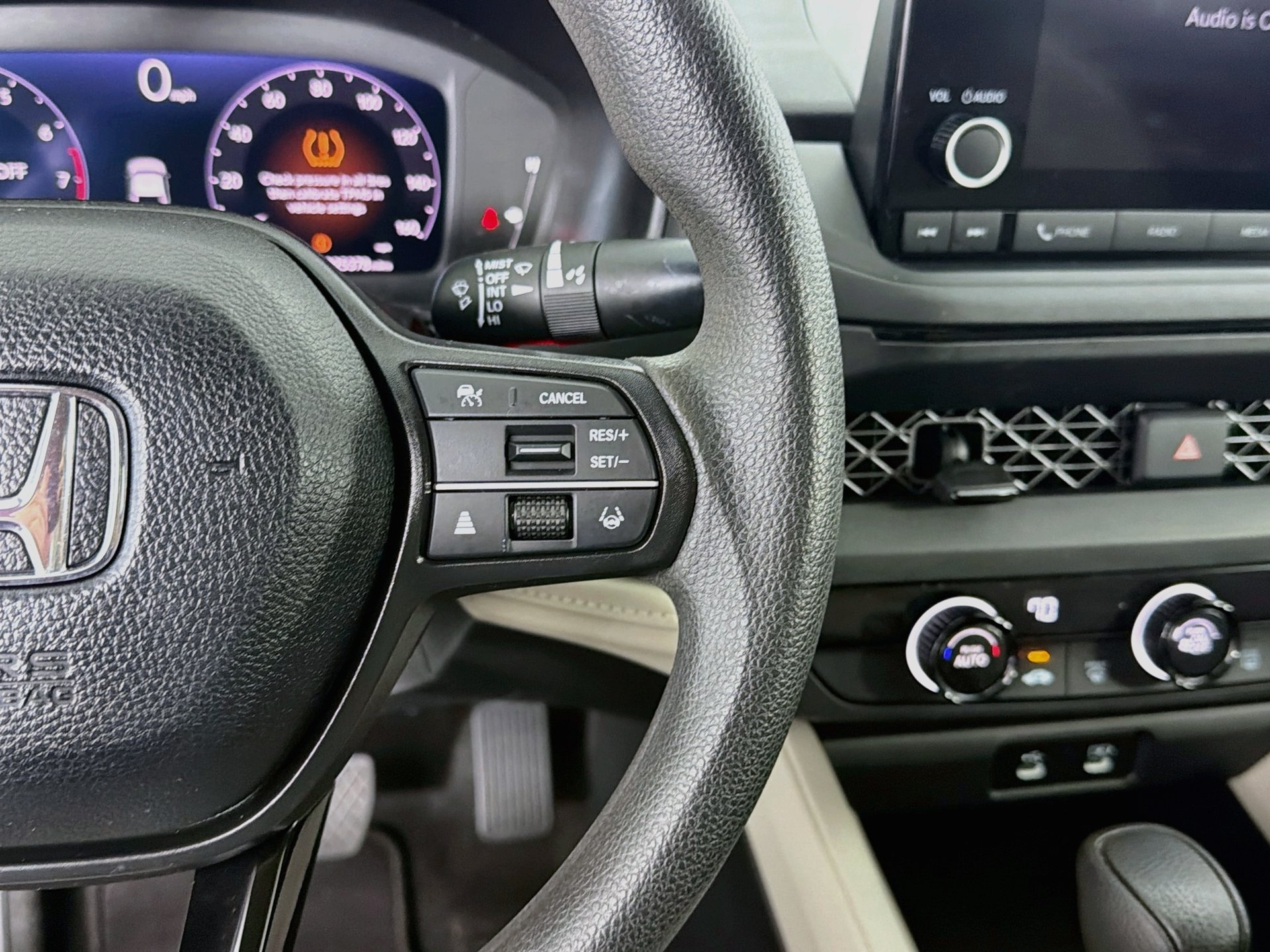 Used 2023 Honda Accord LX image 32