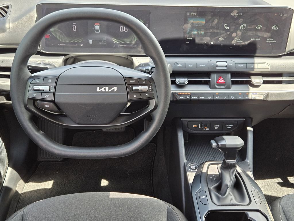 Certified 2025 Kia K4 FWD image 10