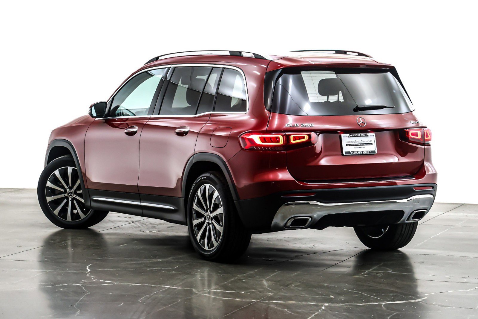 Used 2021 Mercedes-Benz GLB 250 4MATIC image 13