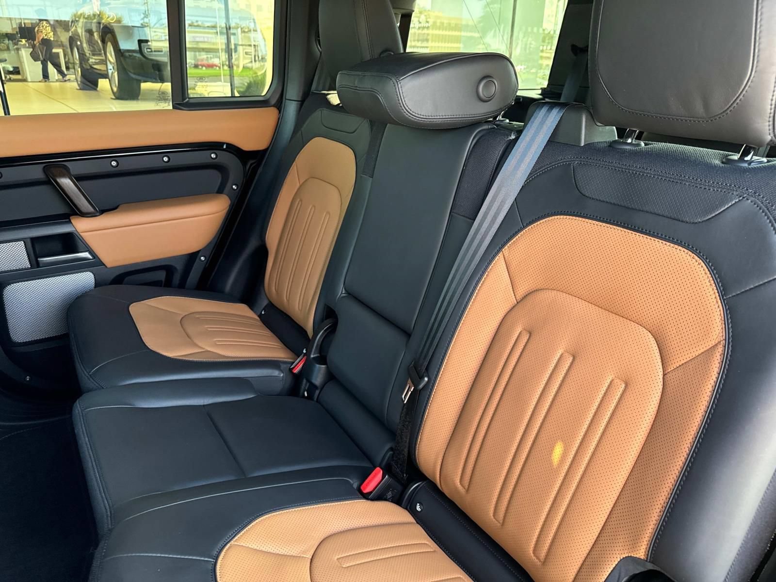 New 2024 Land Rover Defender 130 X AWD/4WD image 8