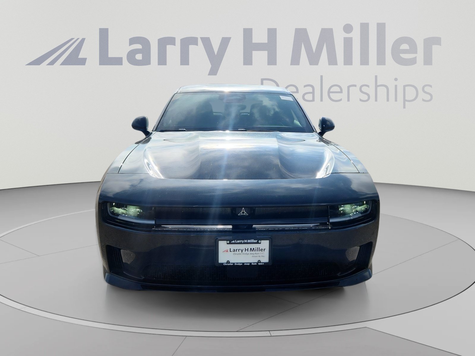 New 2025 Dodge Charger Daytona R/T w/ Quick Order Package 25M R/T AWD/4WD image 9