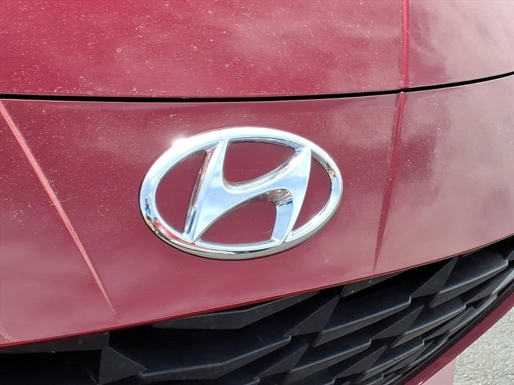 Certified 2023 Hyundai Elantra SE FWD image 25