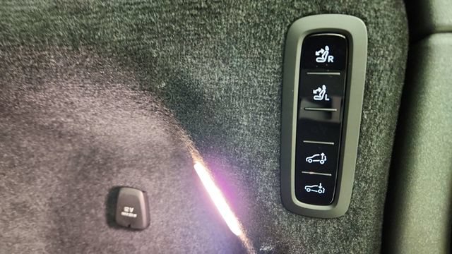 New 2026 Volvo EX90 Ultra AWD/4WD image 43