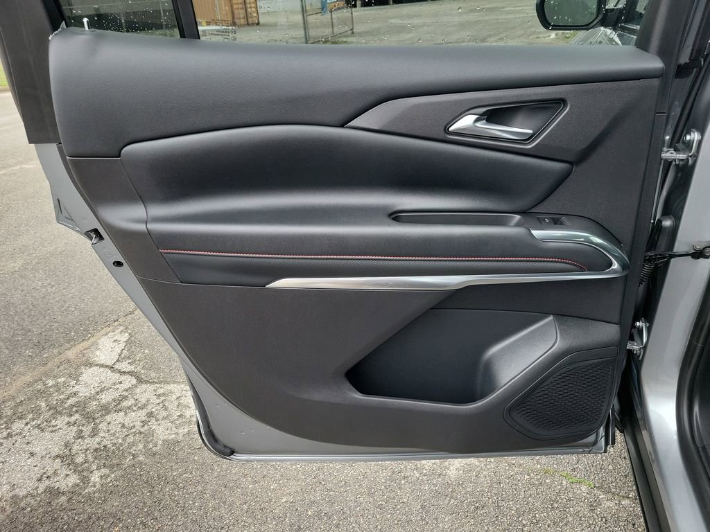 Used 2025 Chevrolet Traverse Z71 w/ LPO, Floor Liner Package image 31