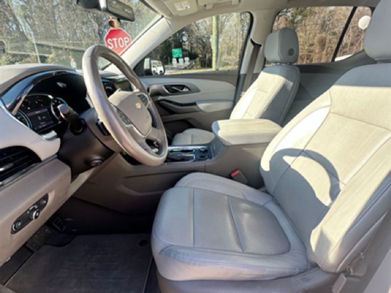 Used 2021 Chevrolet Traverse Premier image 17