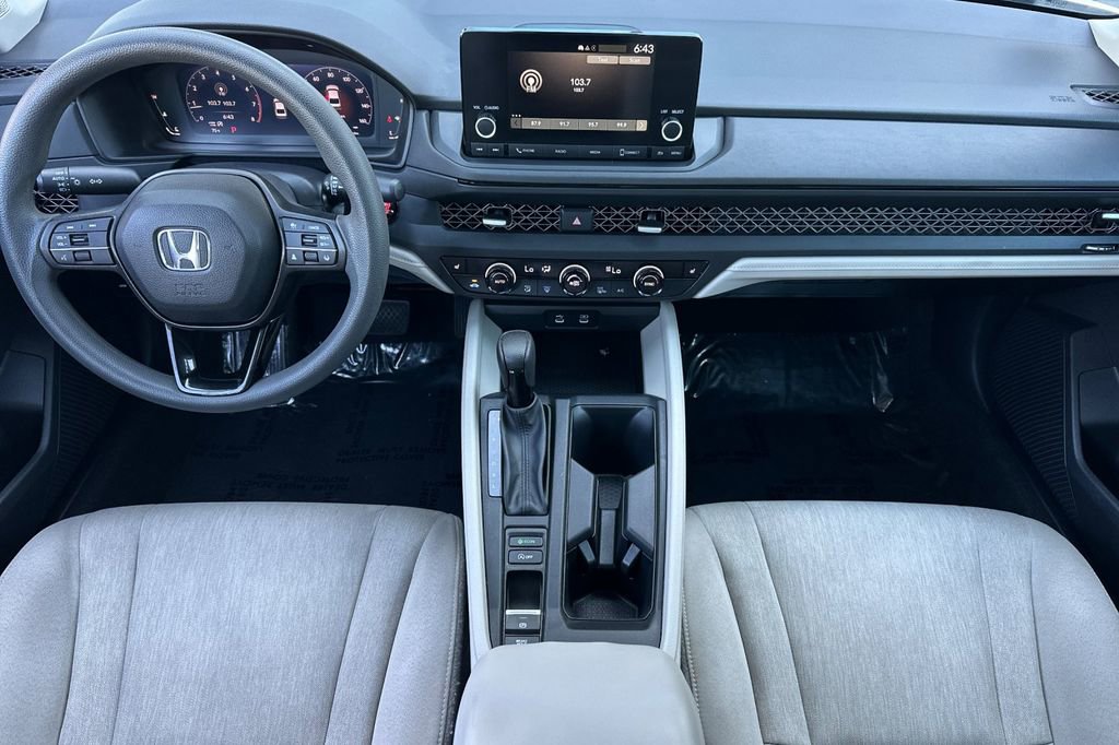 Used 2023 Honda Accord EX image 14