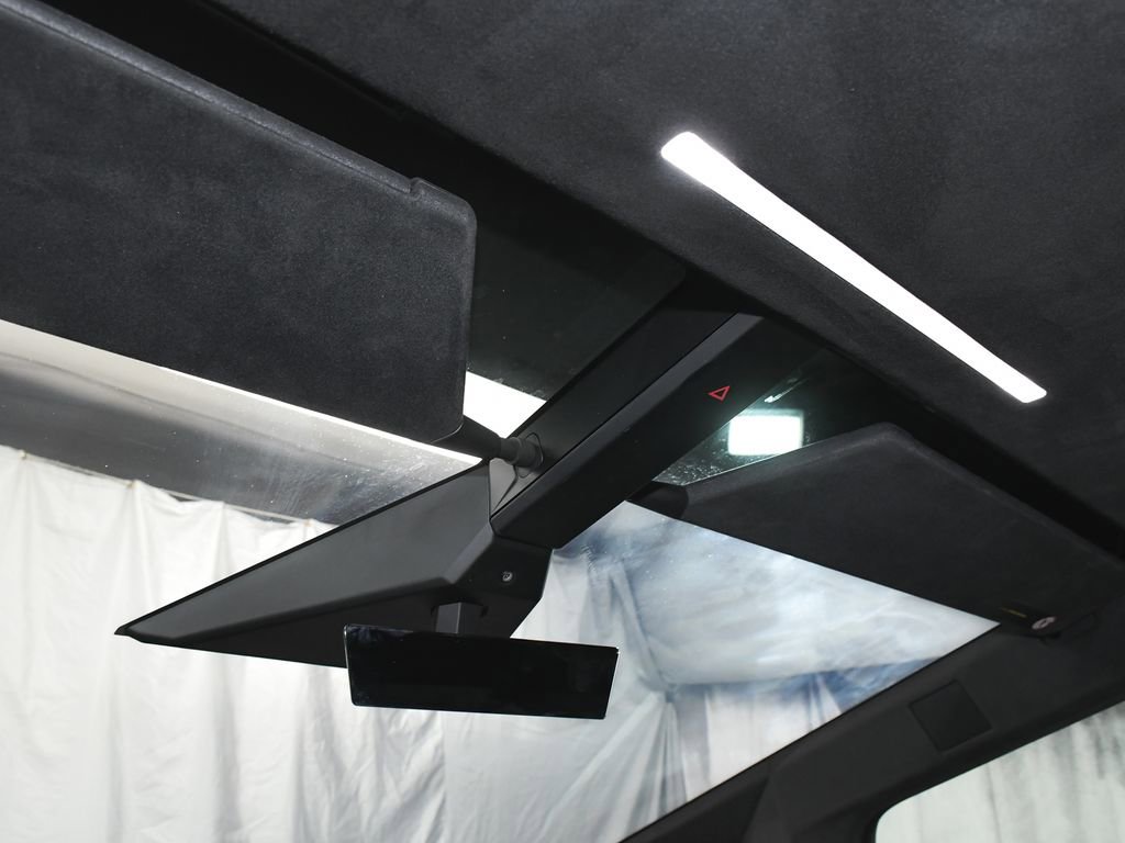 Used 2025 Tesla Cybertruck AWD Crew Cab image 33