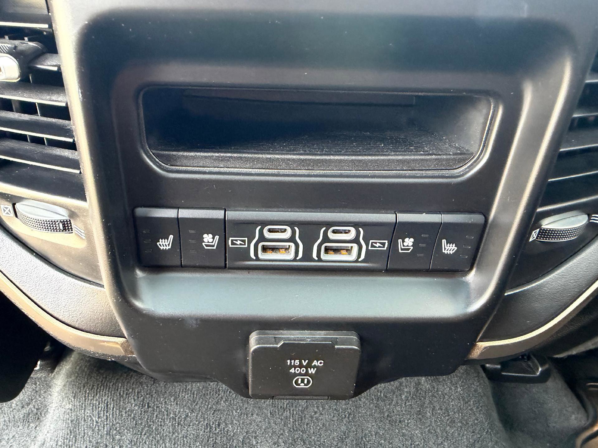 Used 2021 RAM 1500 Limited AWD/4WD image 22