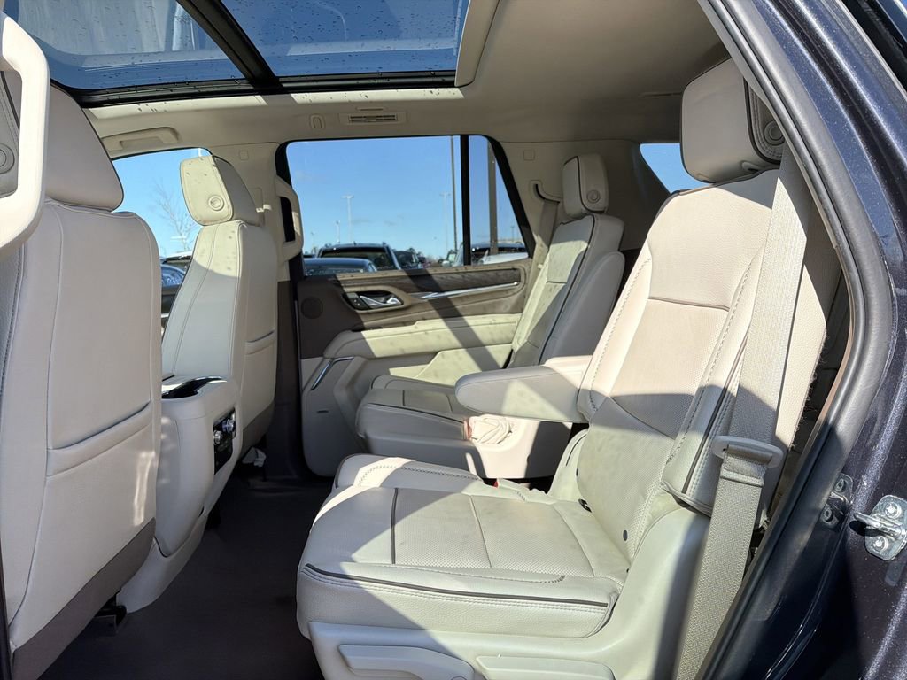 Used 2023 GMC Yukon Denali image 14