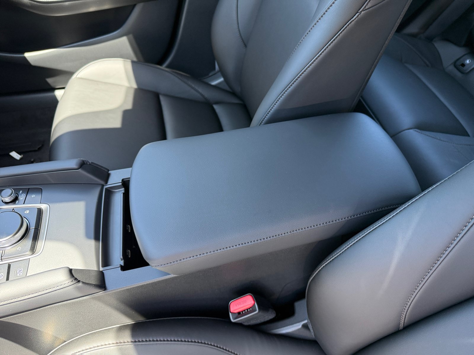 New 2026 MAZDA MAZDA3 s Sport FWD image 14