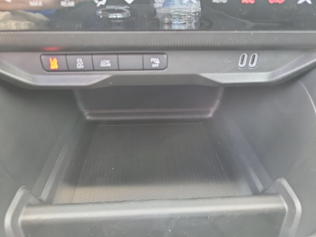 New 2026 Jeep Cherokee Overland AWD/4WD image 18