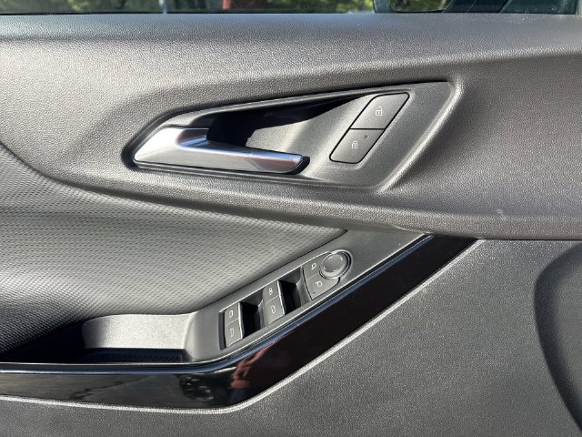 New 2027 Chevrolet Equinox RS w/ Safety and Technology Package FWD image 22