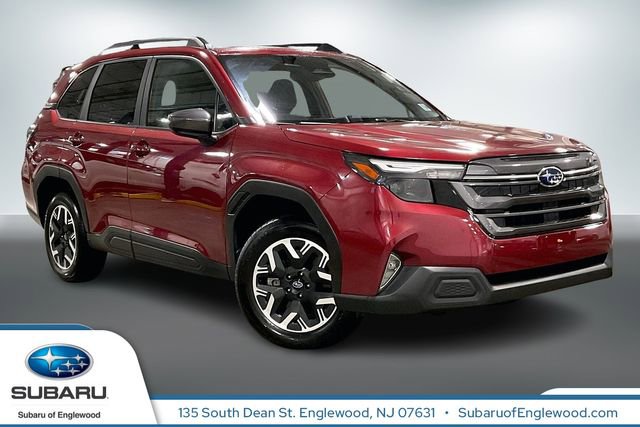 Used 2025 Subaru Forester Premium image 1