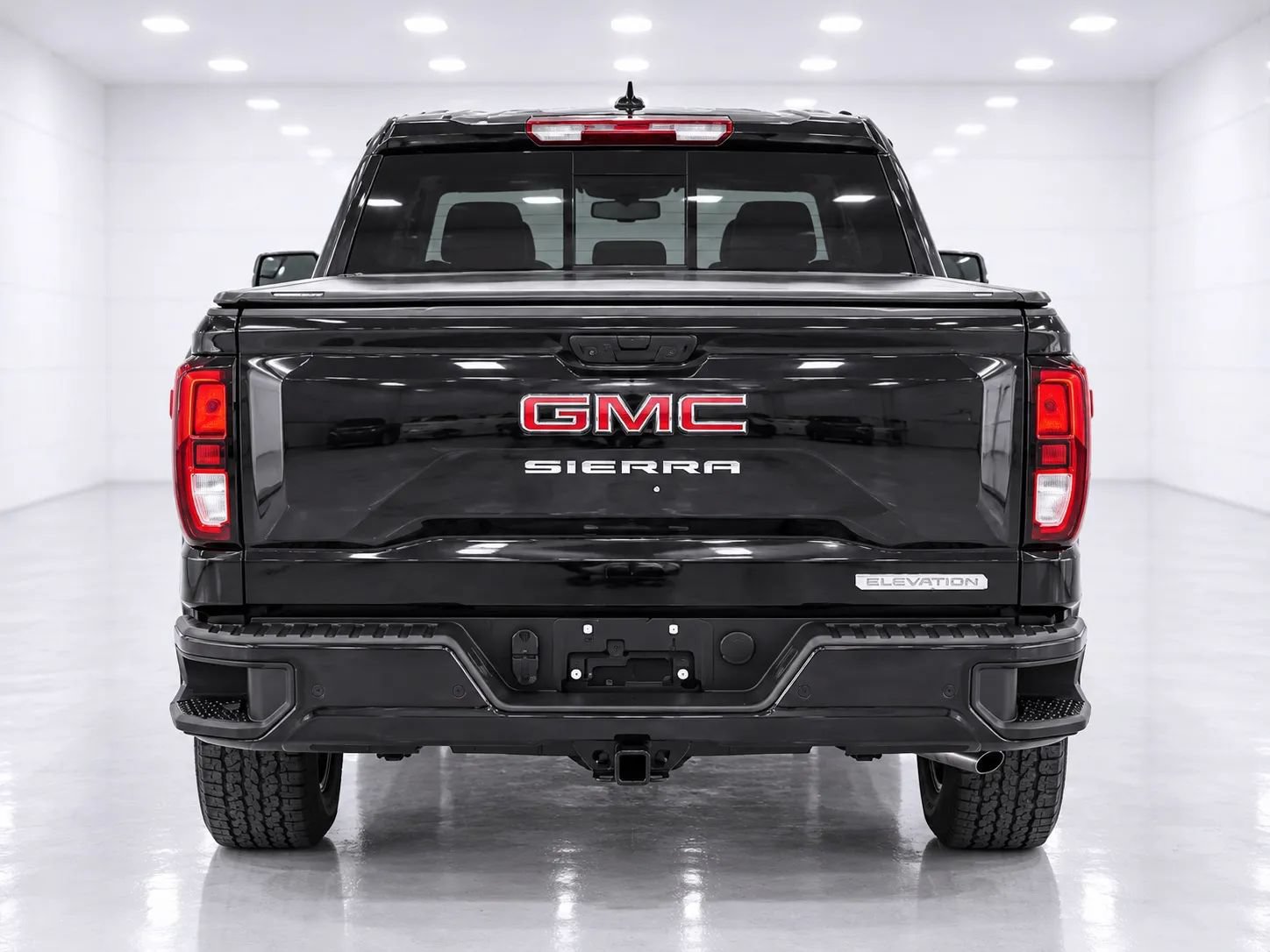 Used 2025 GMC Sierra 1500 Elevation AWD/4WD image 4