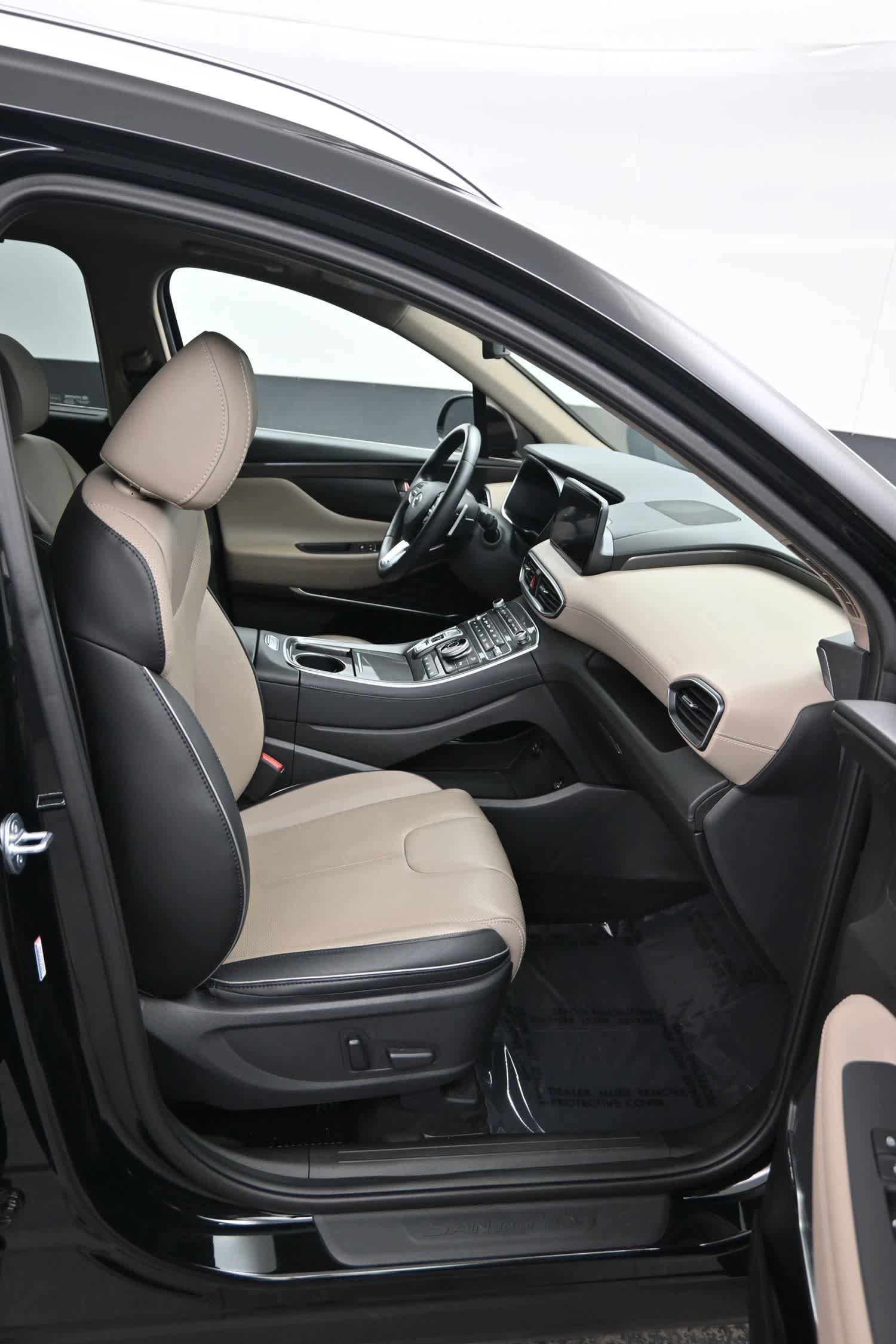 Used 2023 Hyundai Santa Fe Limited AWD/4WD image 10