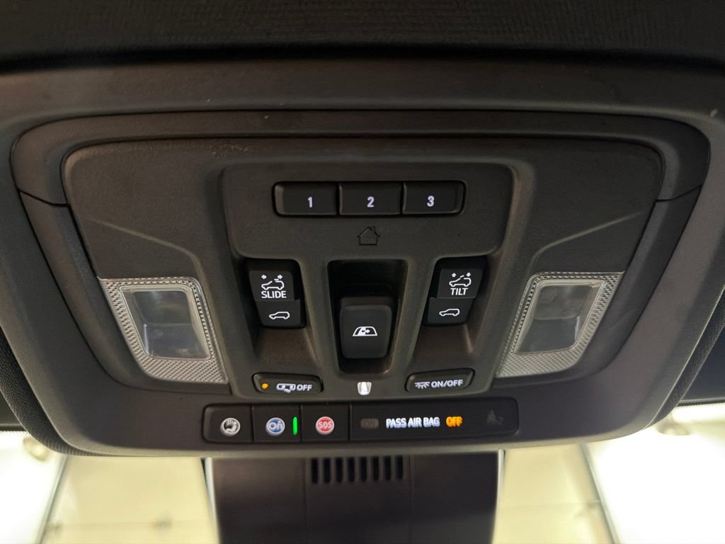Used 2023 GMC Sierra 1500 AT4 w/ AT4 Premium Package AWD/4WD image 23