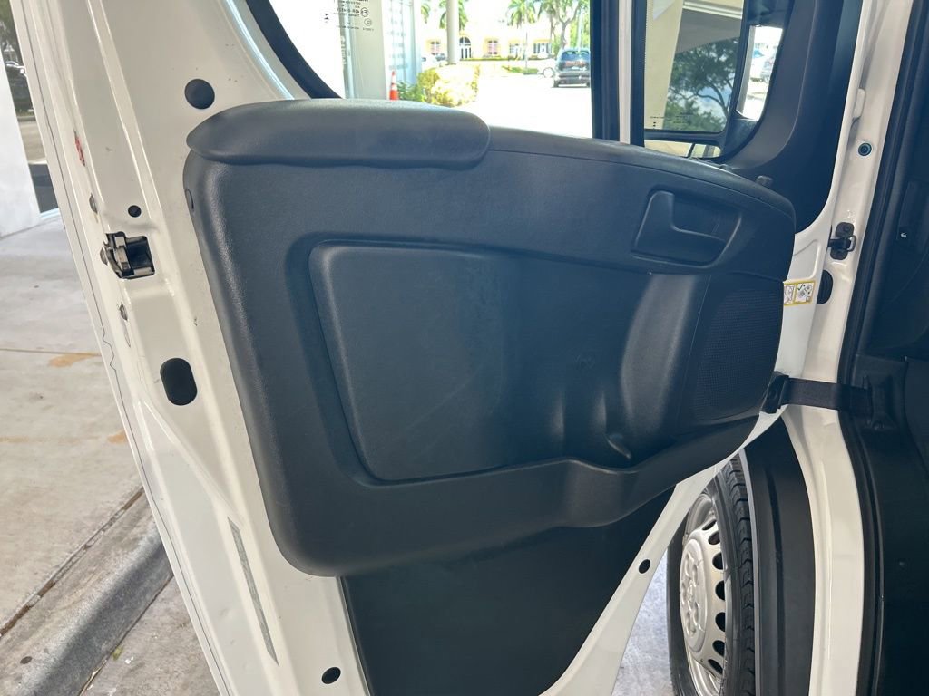 Used 2025 RAM ProMaster 2500 w/ Convenience Group FWD image 36