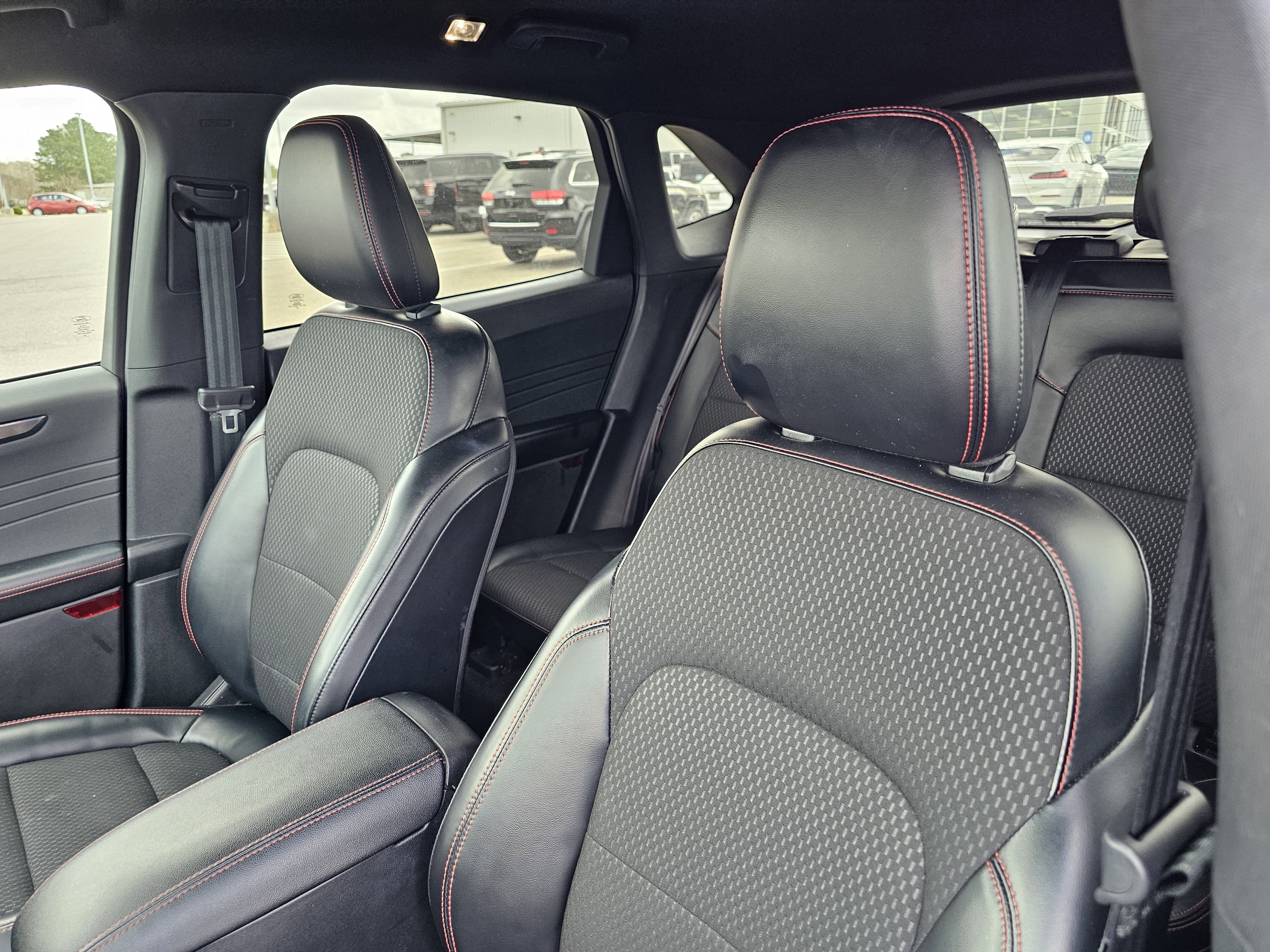 Used 2023 Ford Escape ST-Line image 18