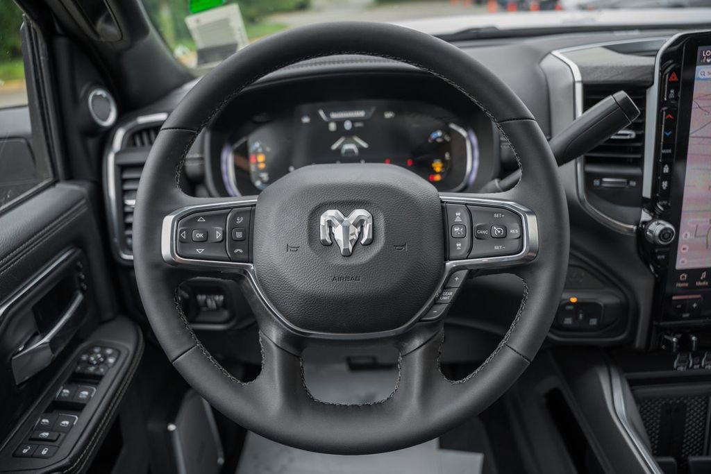 New 2026 RAM 2500 Laramie AWD/4WD image 39