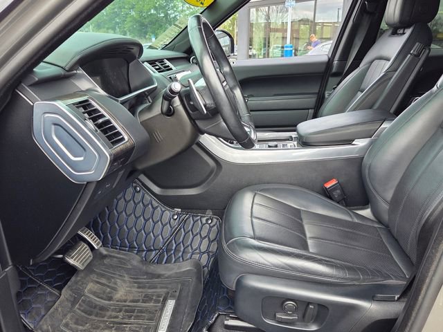 Used 2019 Land Rover Range Rover Sport Supercharged AWD/4WD image 4
