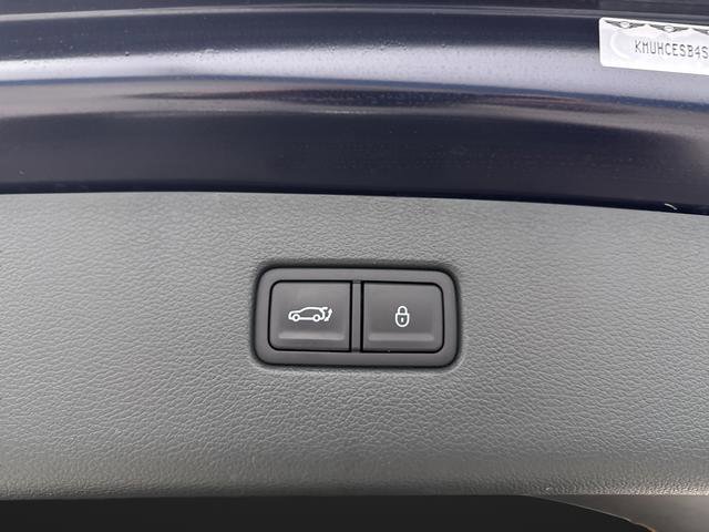 Used 2025 Genesis GV80 2.5T Prestige image 16